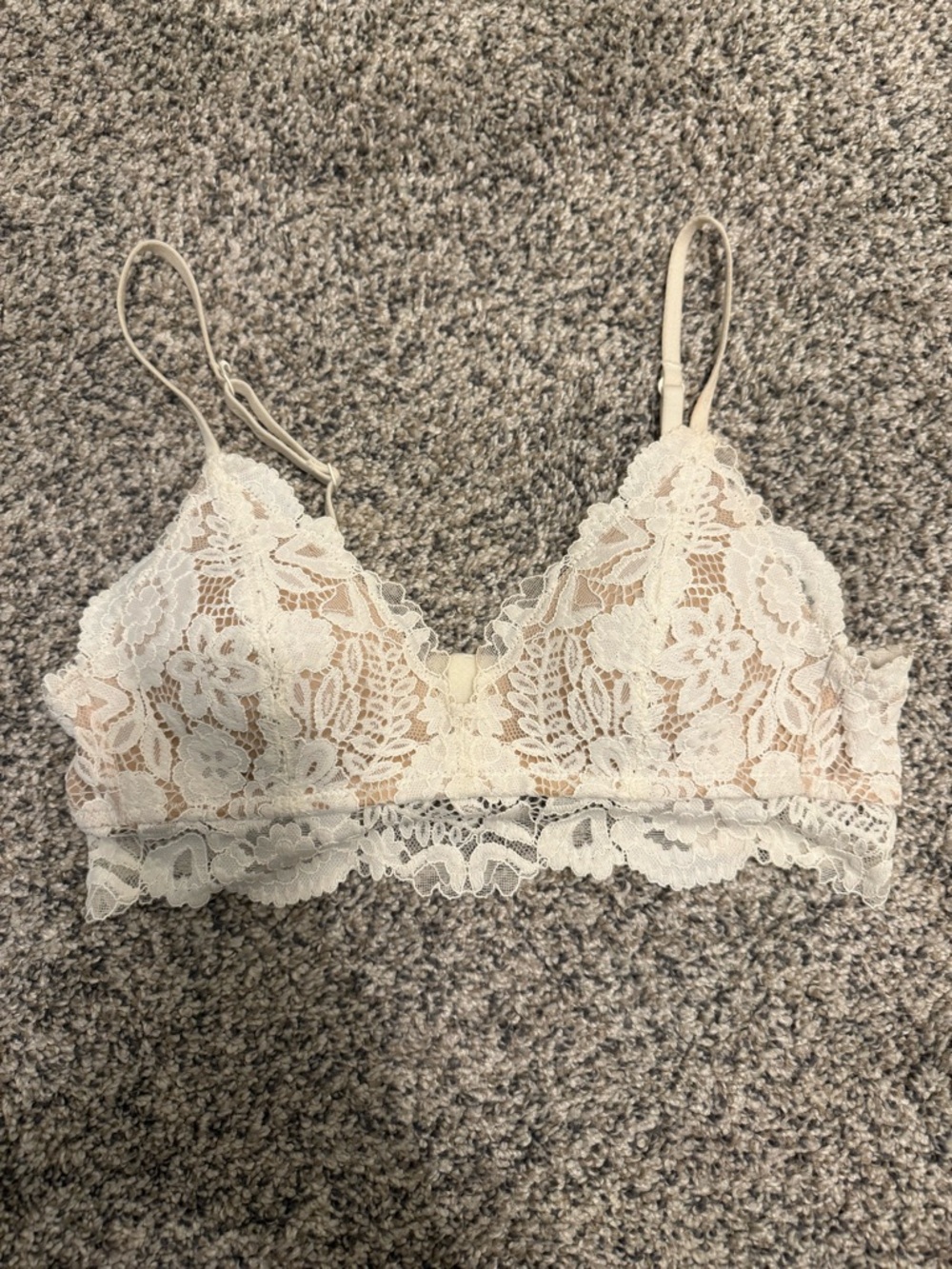 Aerie Wireless Lace Bralette in Ivory & Nude